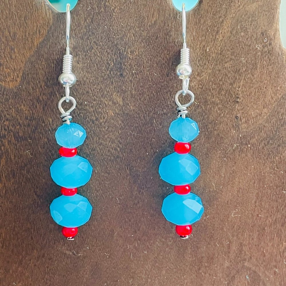 Adorable Dainty Boho Blue/Red Crystals Drop Earrings 1 ¾” NWOT